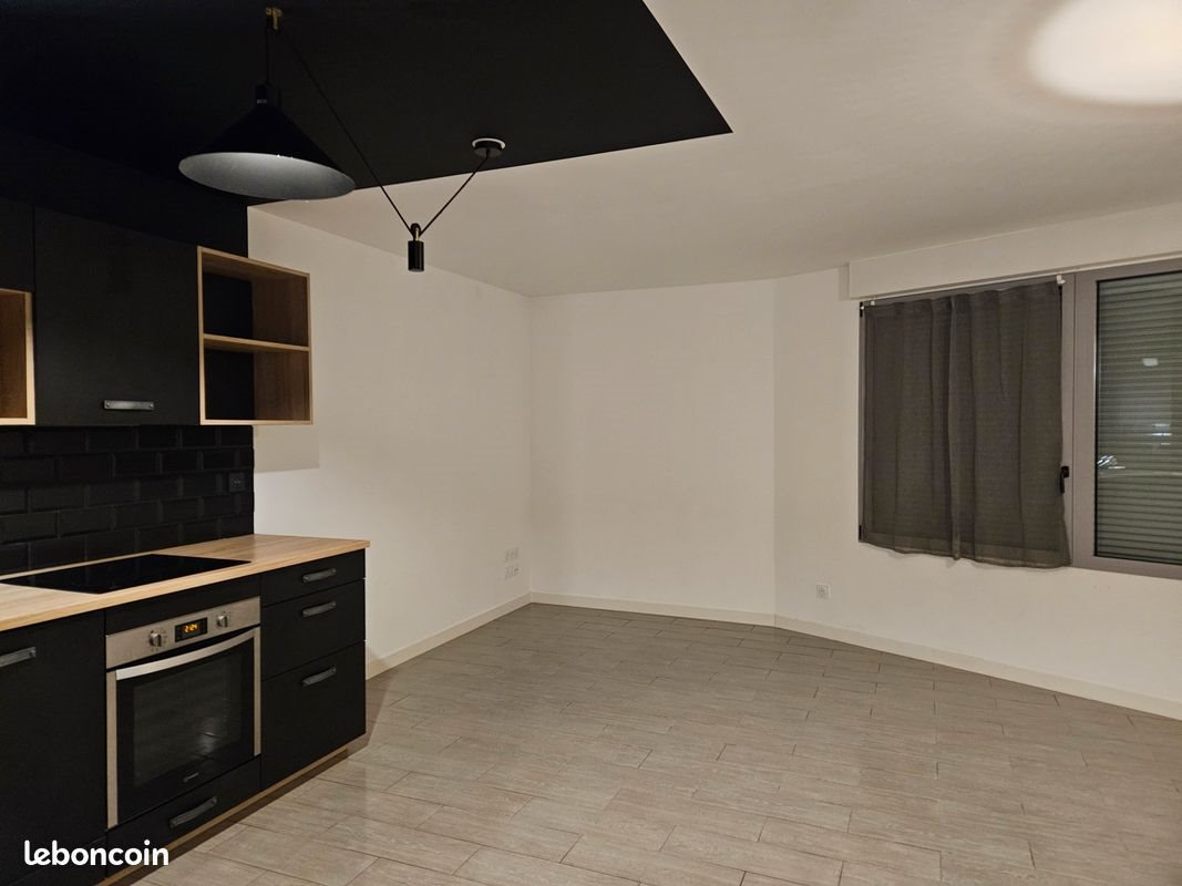 Appartement à louer, 64m², Mérignac