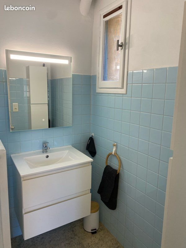 Appartement à louer, 32m², Nîmes