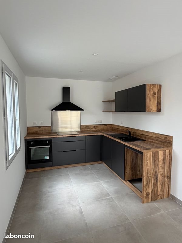 Maison à louer, 80m², Saint-Palais-sur-Mer