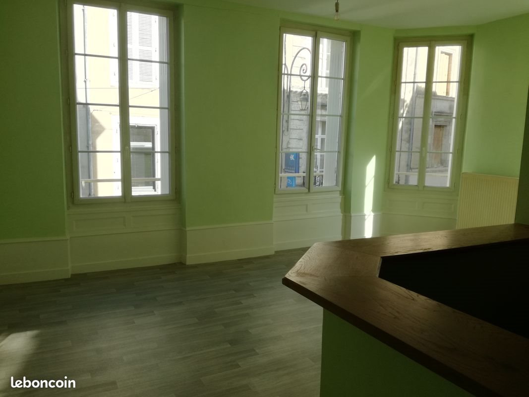 Appartement à louer, 68m², Confolens