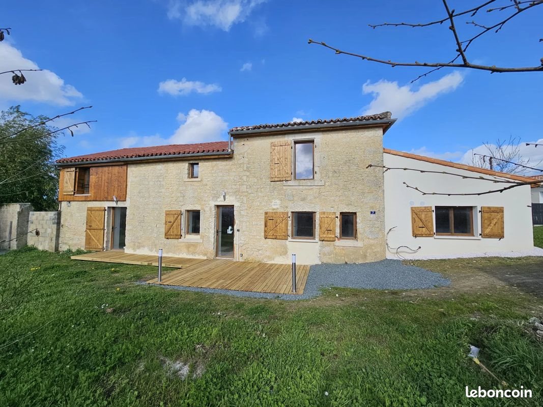 Maison à louer, 115m², Fontenay-le-Comte