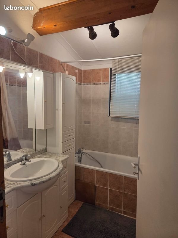 Appartement à louer, 51m², Nîmes