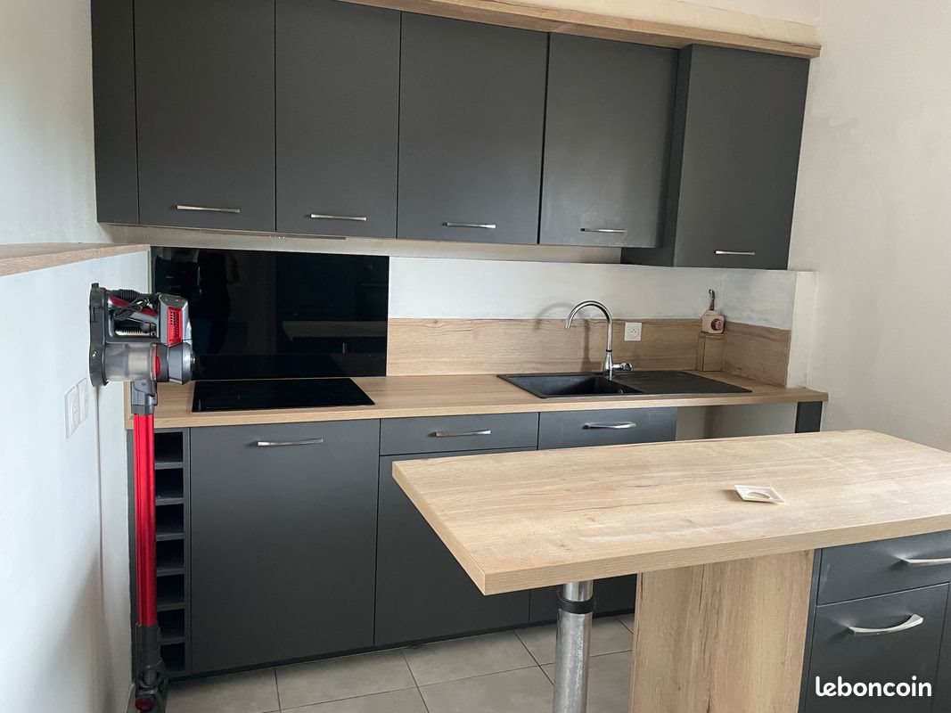 Appartement à louer, 100m², Garéoult