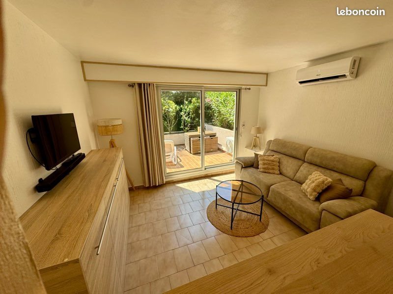 Appartement à louer, 24m², Saint-Raphaël