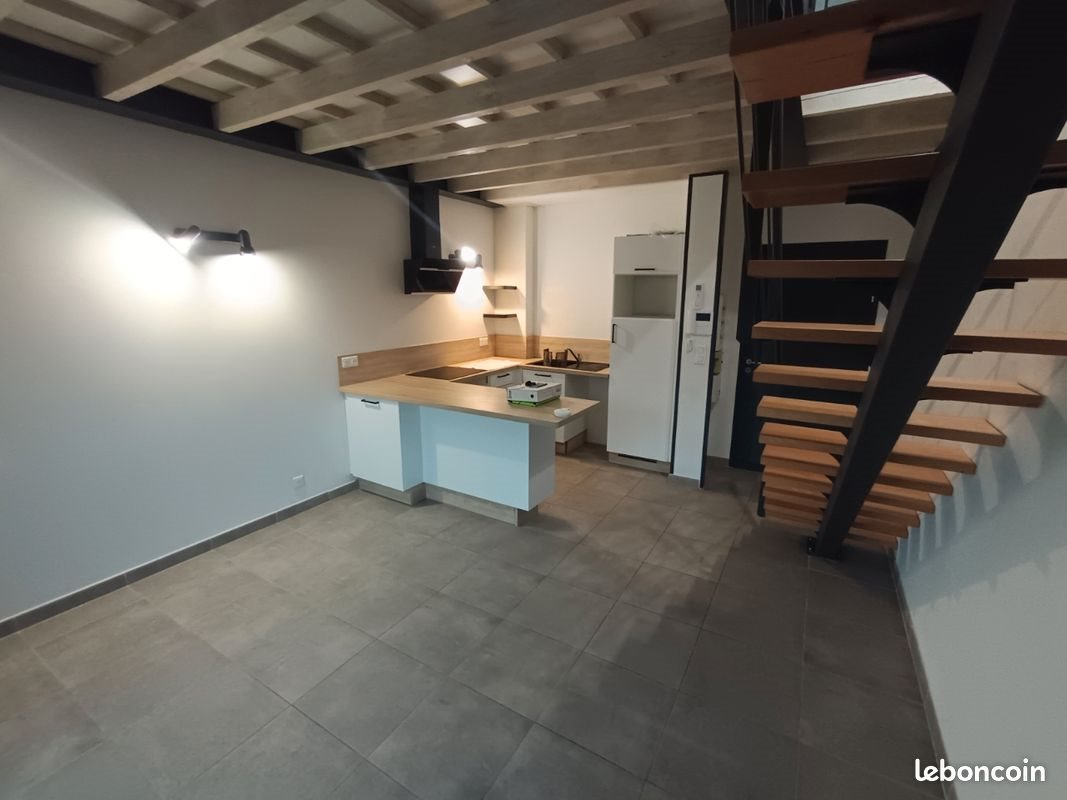 Appartement à louer, 40m², Nîmes
