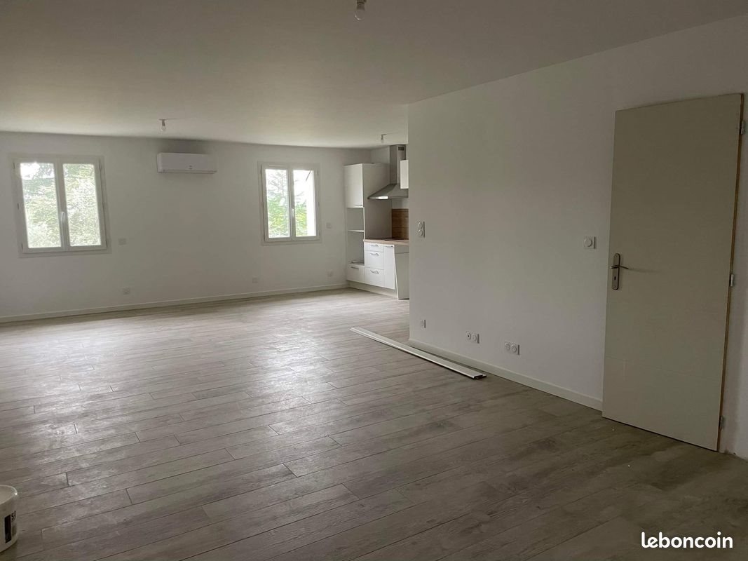 Appartement à louer, 90m², Valréas