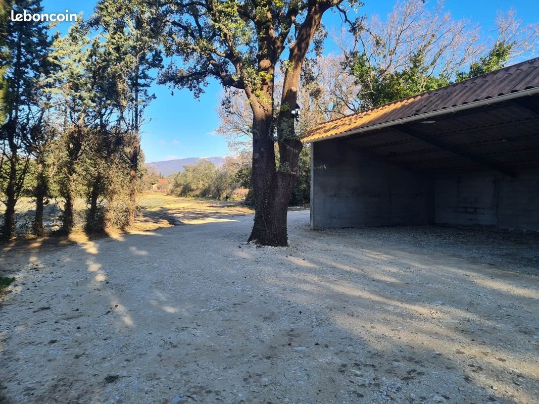Appartement à louer, 90m², Valréas