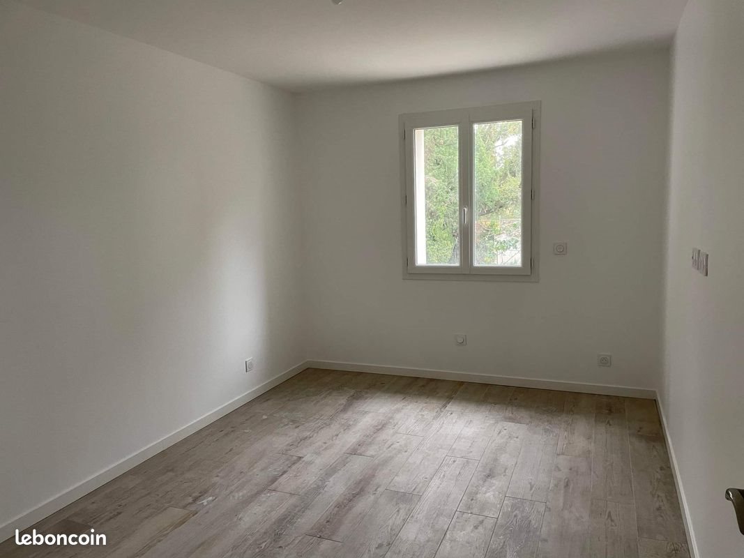 Appartement à louer, 90m², Valréas