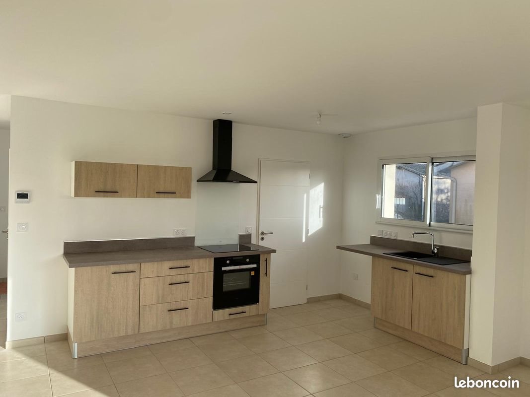 Maison à louer, 90m², Sainte-Hélène
