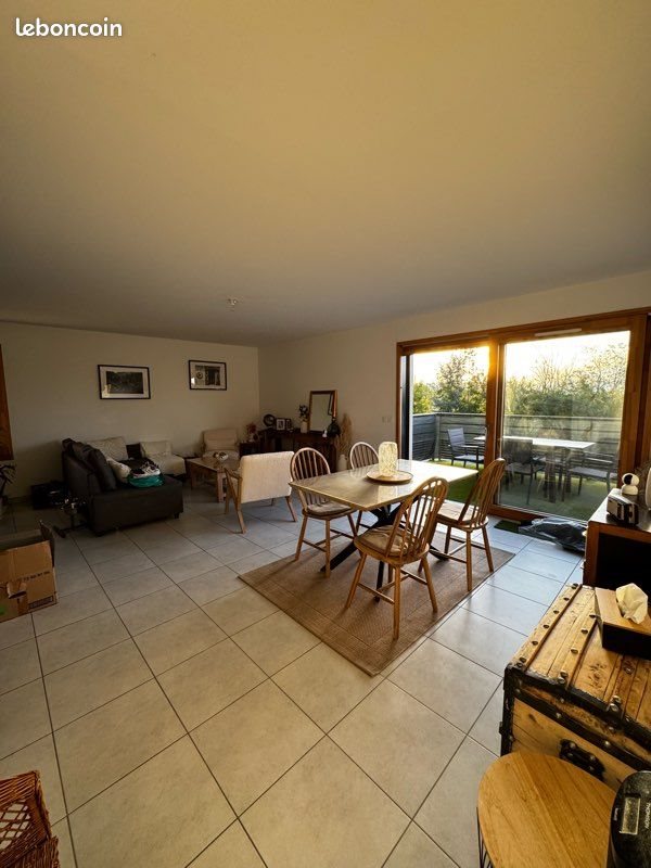 Appartement à louer, 87m², Perrignier