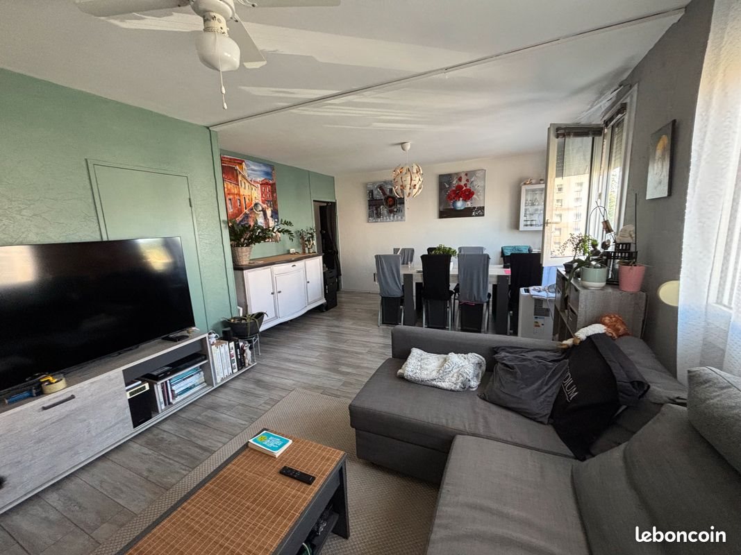 Appartement à vendre, 67m², Meyzieu