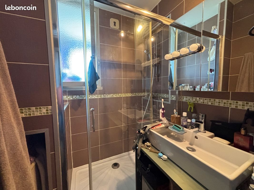 Appartement à vendre, 67m², Meyzieu