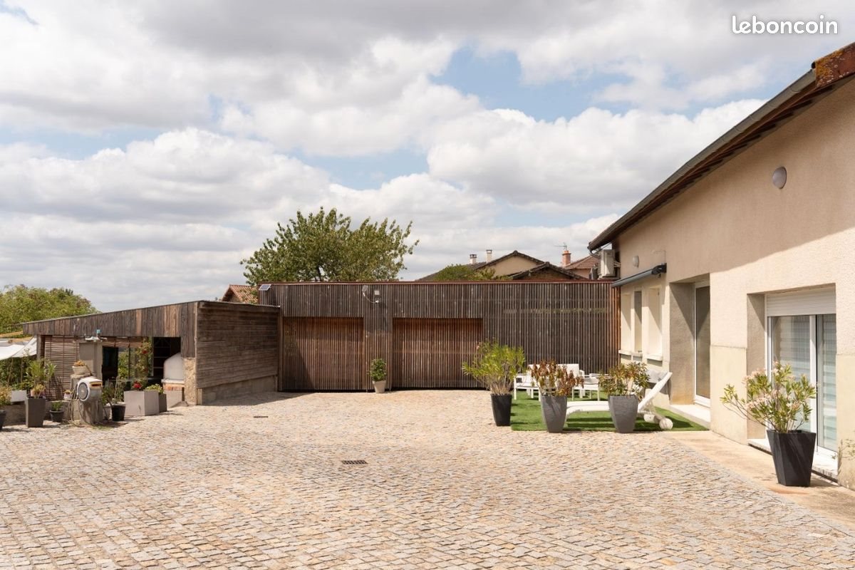 Maison à vendre, 280m², Verneuil-sur-Vienne
