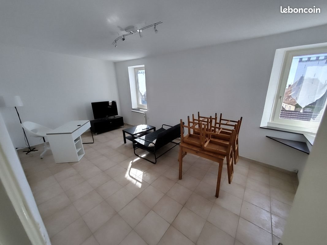 Appartement à louer, 50m², Poligny