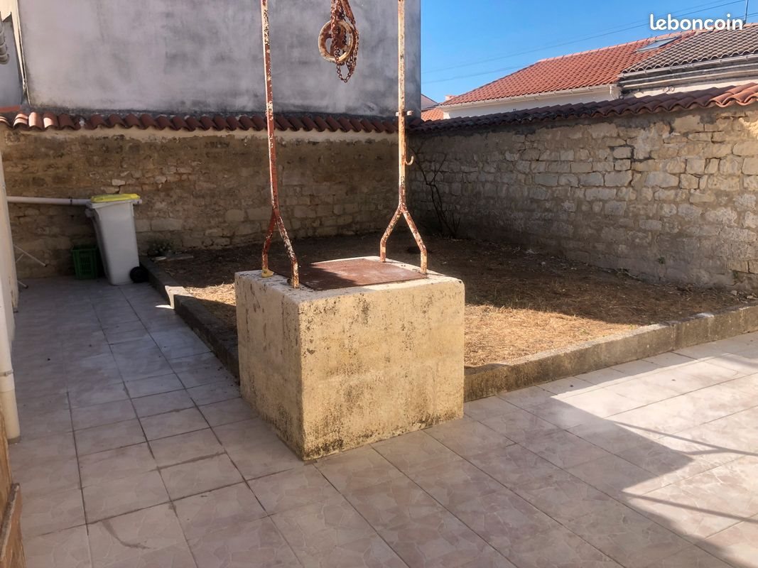 Maison à louer, 69m², Rochefort