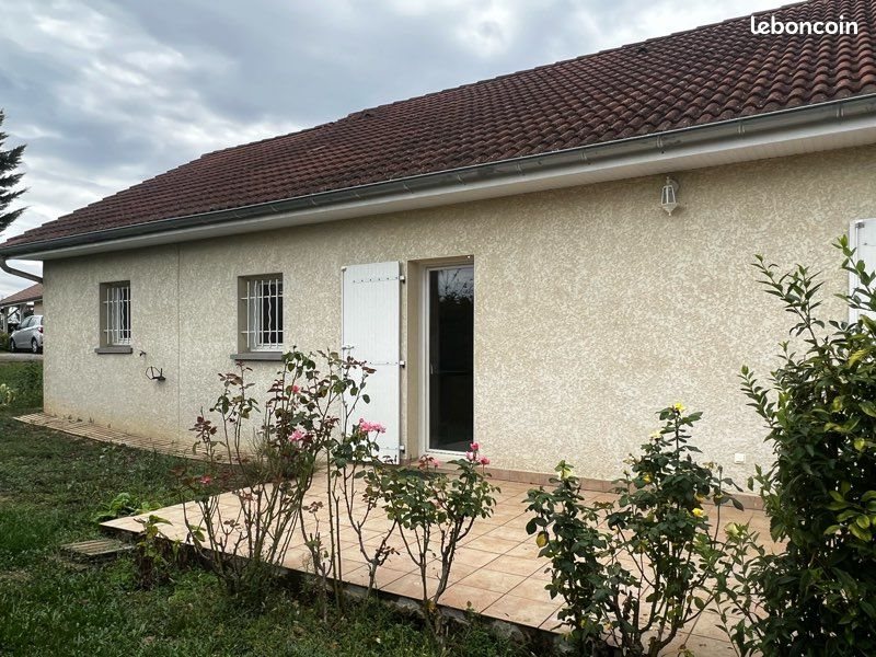 Maison à louer, 92m², Morestel