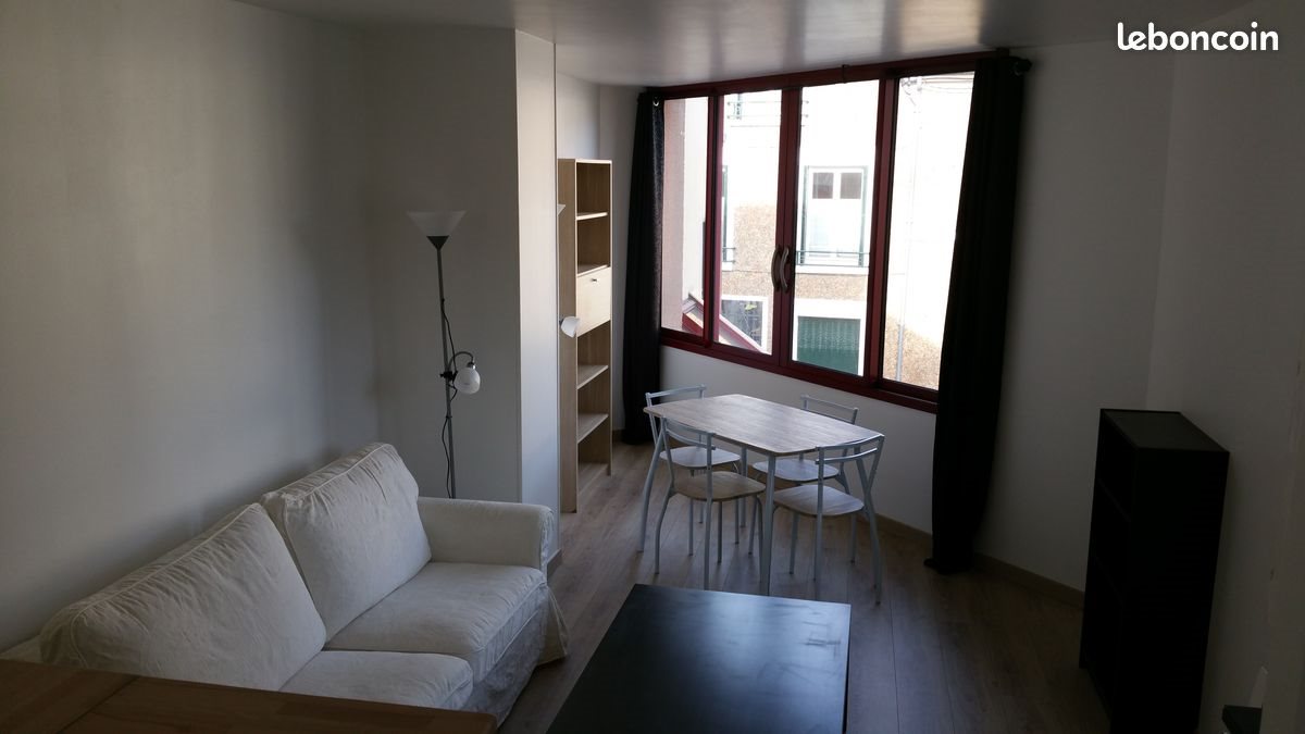 Appartement à louer, 29m², Marines