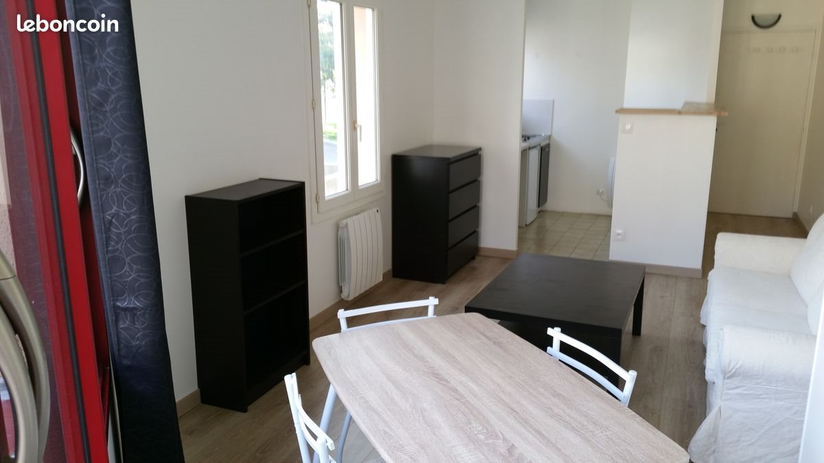 Appartement à louer, 29m², Marines