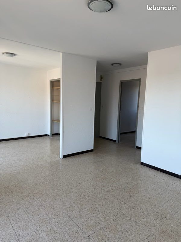 Appartement à louer, 70m², Orange