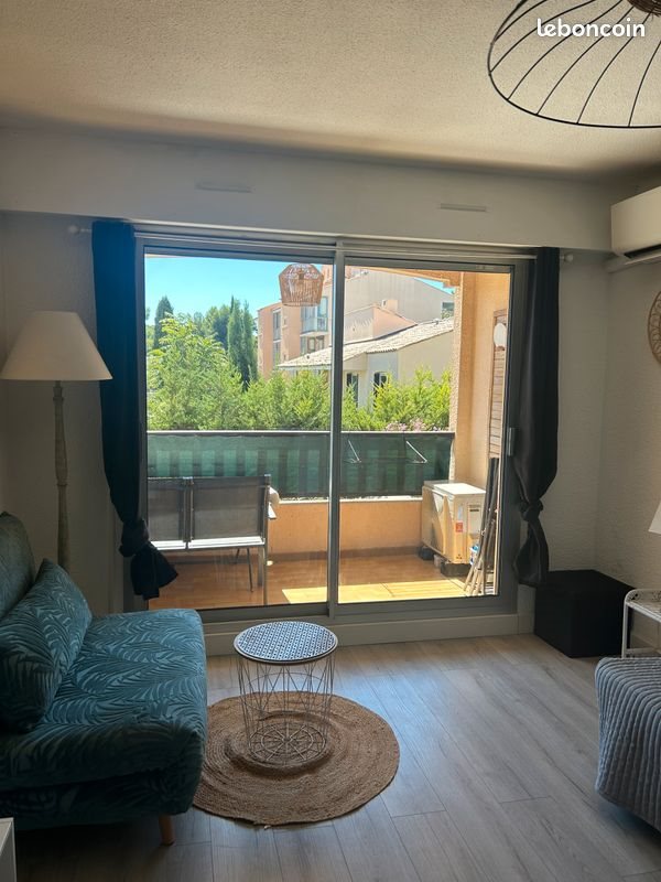 Appartement à louer, 26m², Sanary-sur-Mer