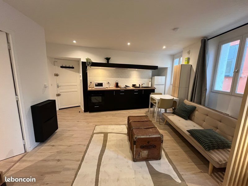 Appartement à louer, 27m², Grasse