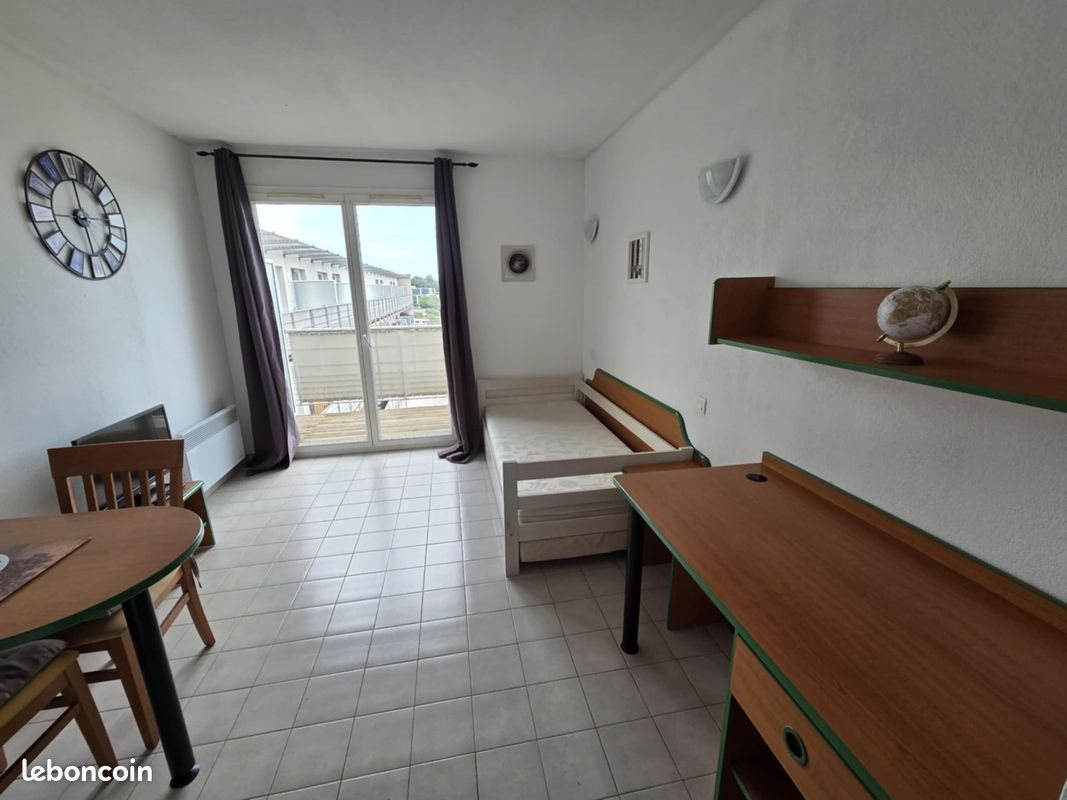Appartement à louer, 17m², Valbonne