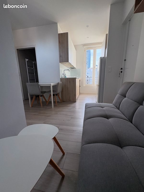 Appartement à louer, 27m², Puteaux