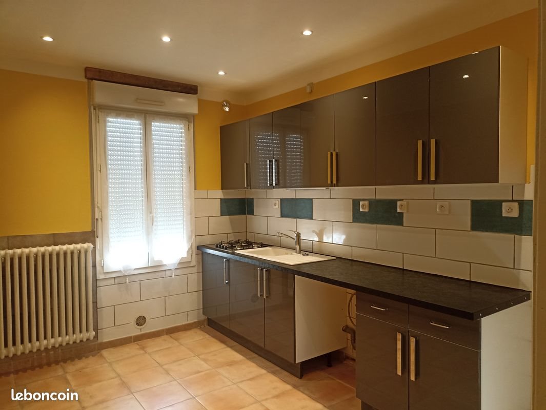 Appartement à louer, 43m², Moulins