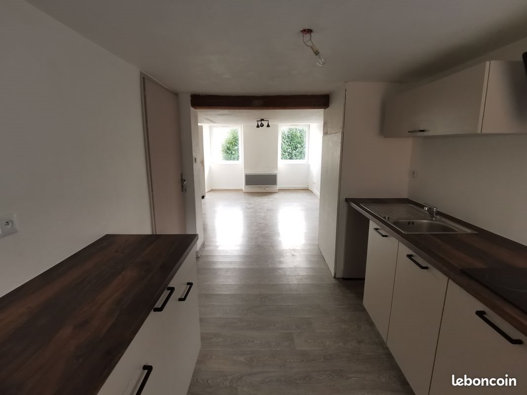 Appartement à louer, 70m², Courtelevant