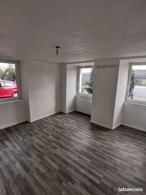 Appartement à louer, 70m², Courtelevant