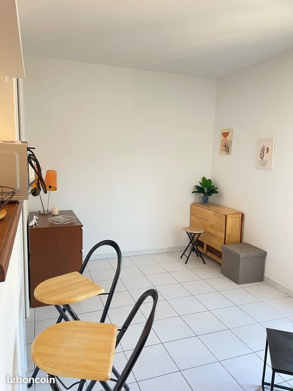 Appartement à louer, 22m², Meyreuil
