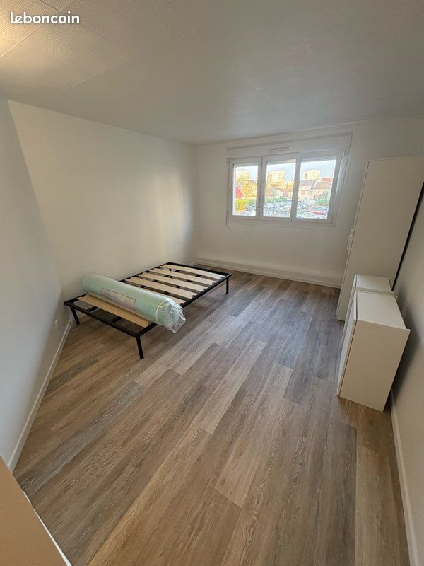 Appartement à louer, 25m², Stains