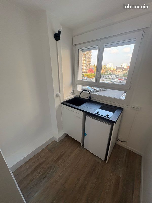 Appartement à louer, 25m², Stains