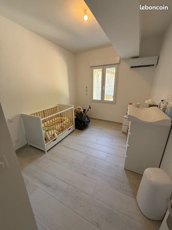 Appartement à louer, 95m², Nîmes