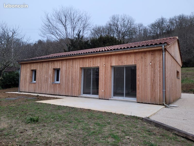 Maison à louer, 90m², Domme
