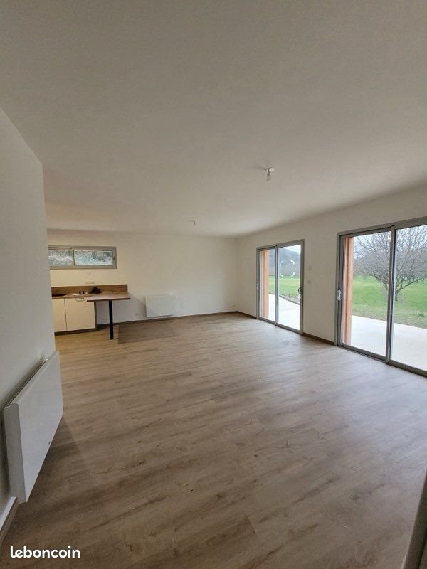 Maison à louer, 90m², Domme