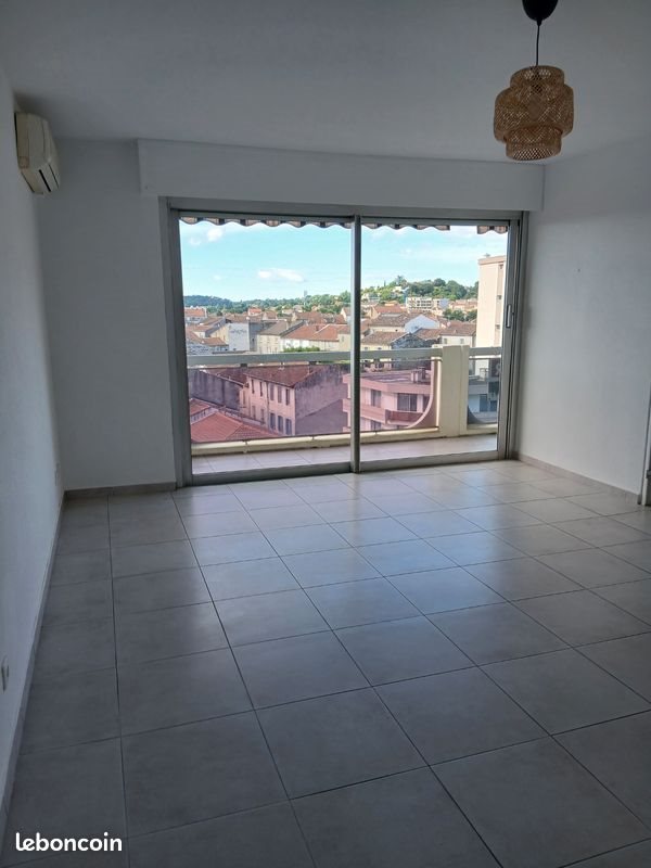 Appartement à louer, 98m², Alès
