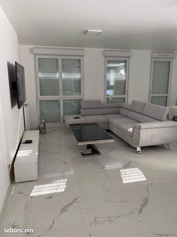 Appartement à louer, 76m², Ecquevilly