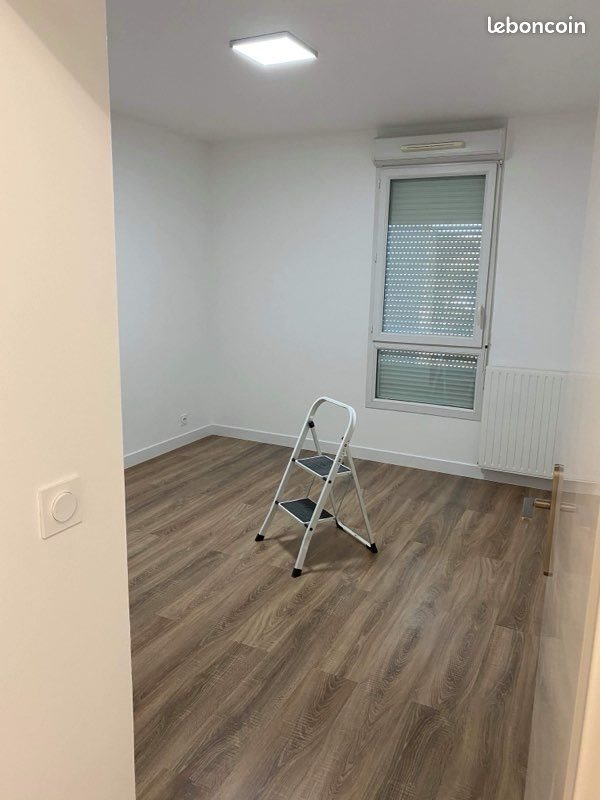 Appartement à louer, 76m², Ecquevilly