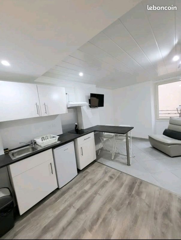 Appartement à louer, 25m², Millau