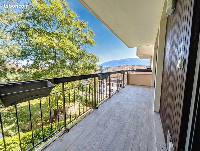 Appartement à louer, 44m², Saint-Julien-en-Genevois
