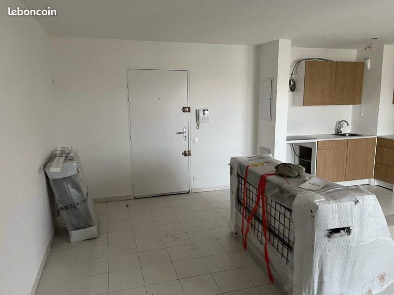Appartement à louer, 34m², Marseille 8ème