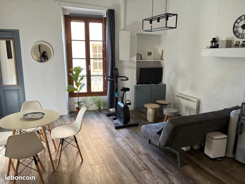 Appartement à louer, 38m², Nîmes