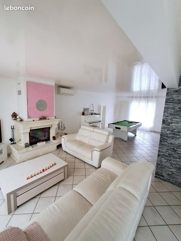 Maison à vendre, 190m², La Queue-en-Brie