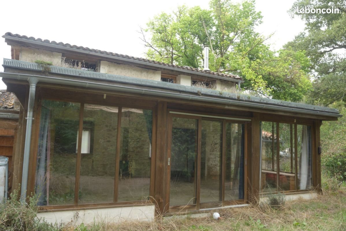 Maison à louer, 90m², Léogeats