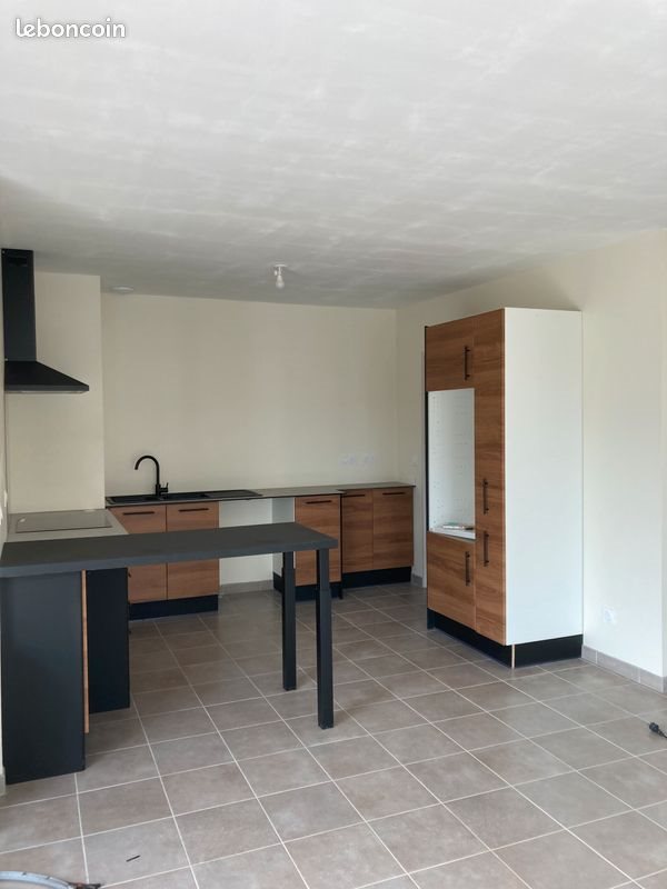 Maison à louer, 95m², Saint-Pée-sur-Nivelle
