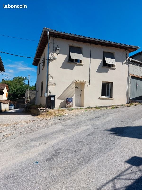 Maison à louer, 80m², Villieu-Loyes-Mollon