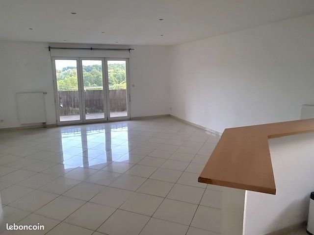 Appartement à louer, 85m², Metzing