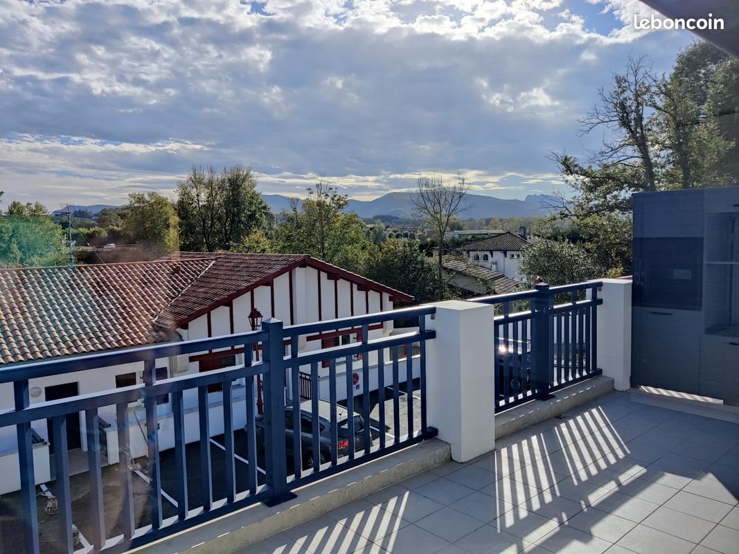 Appartement à louer, 65m², Urrugne