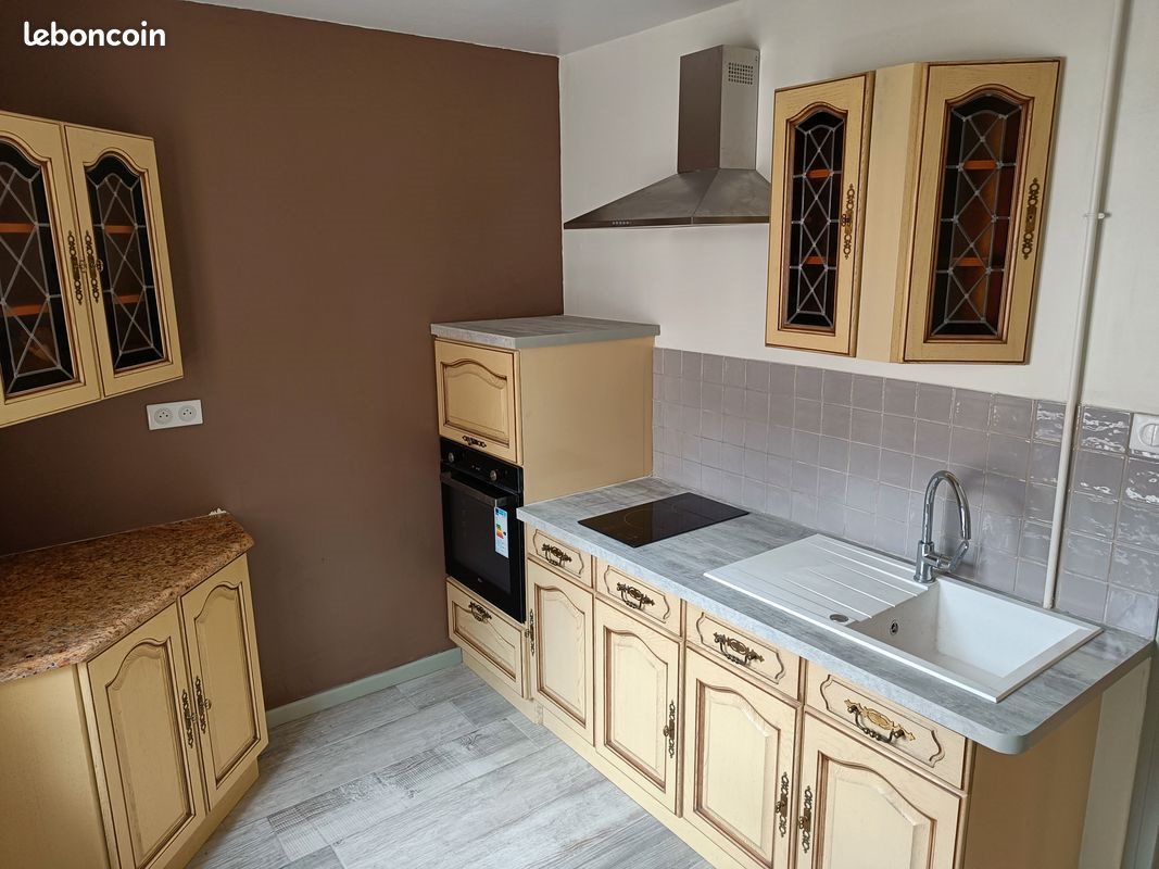Appartement à louer, 47m², Auxerre